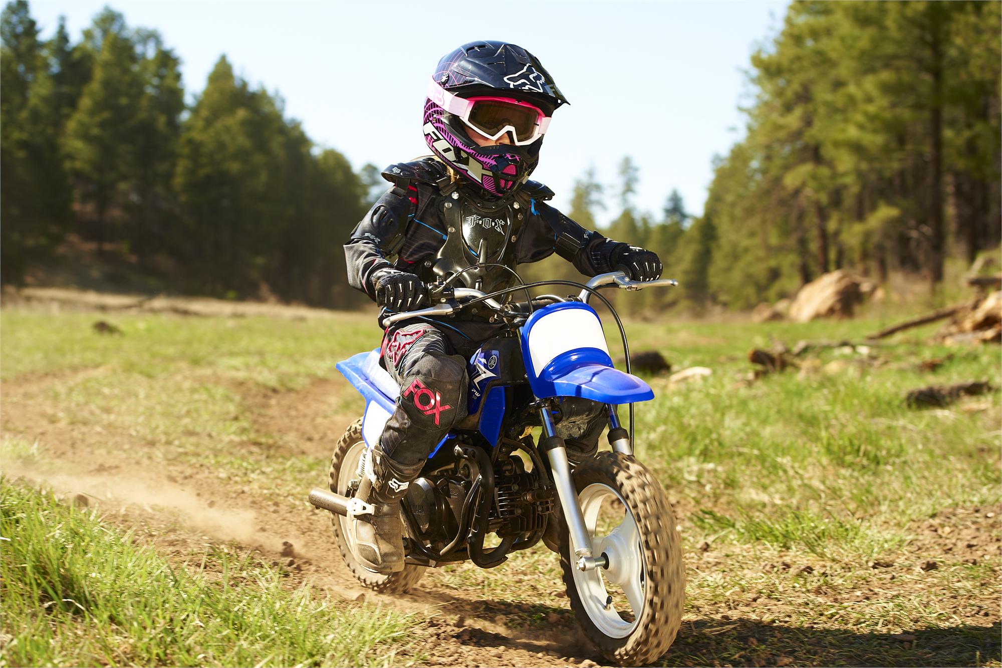 Можно ли питбайк. Питбайк Yamaha pw50. Детский питбайк Ямаха. Питбайк для 12 лет. Мото для подростков.