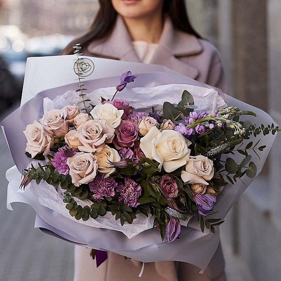 Букеты цветов с доставкой – почему это самый краткий путь к женскому сердцу